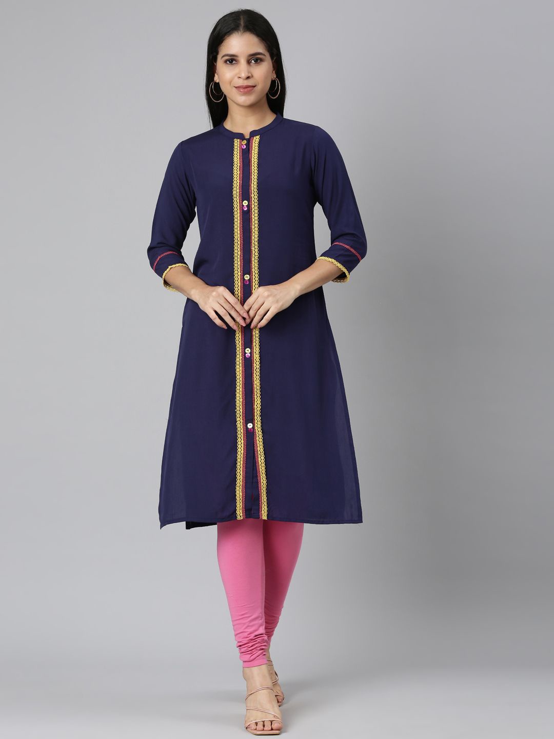

Neerus Geometric Printed Thread Work Straight Kurta, Blue