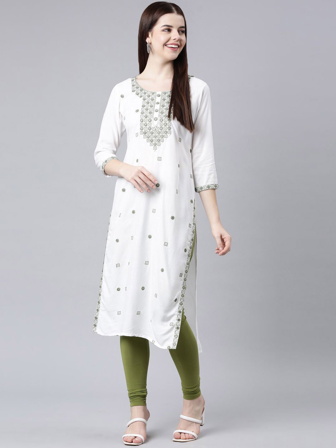 

Neerus Geometric Embroidered Thread Work Straigth Kurta, Green