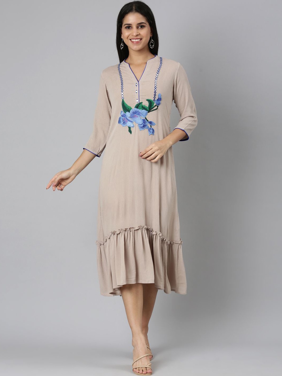 

Neerus Floral Embroidered V-Neck Mirror Work Anarkali Kurta, Beige