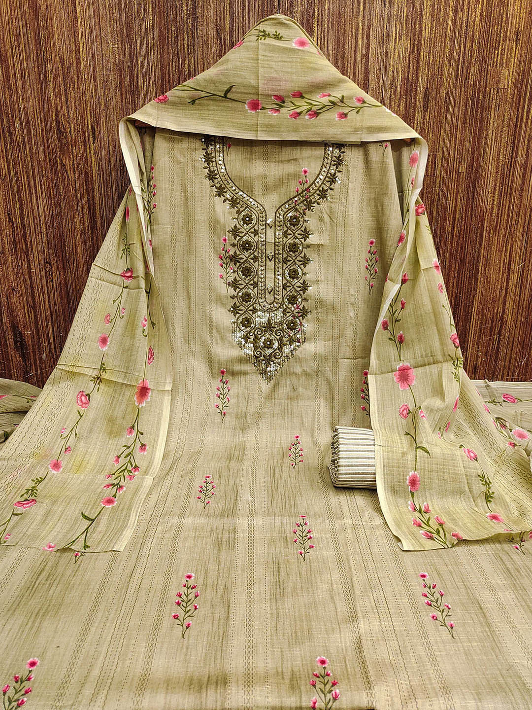 

KALINI Floral Embroidered Unstitched Dress Material, Green