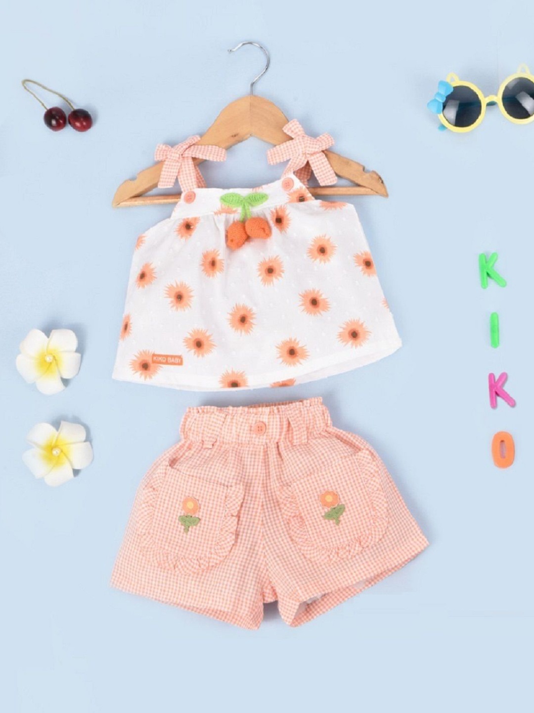 

KIKO Girls Printed Top with Shorts, Peach