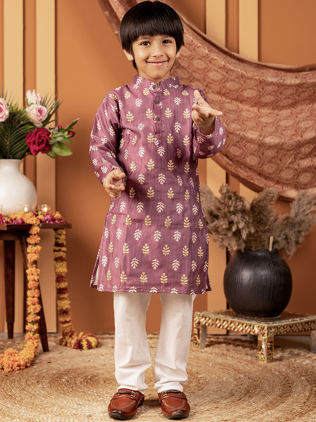 

Biglilpeople Boys Floral Printed Band Collar Chanderi Silk Straight Kurta With Pyjamas, Purple