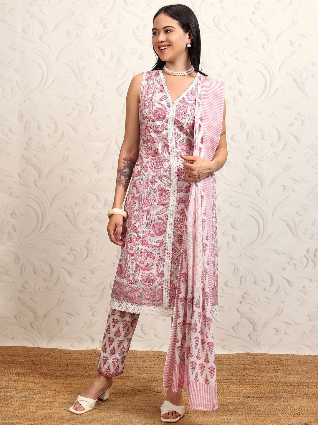 

Vishudh White Floral Printed Sleeveless Pure Cotton Straight Kurta With Trousers & Dupatta