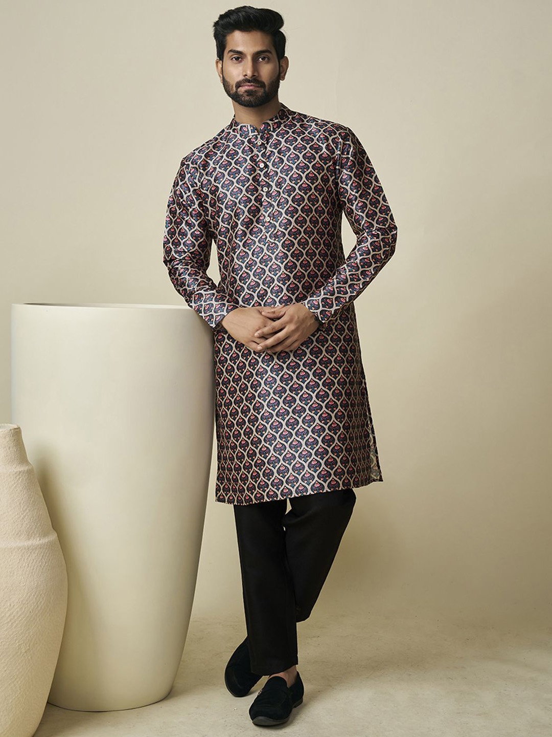 

Inddus Ethnic Motifs Printed Mandarin Collar Straight Kurta, Blue