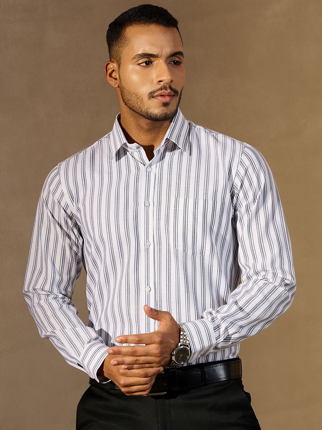

DENNISON Men Vertical Stripes Spread Collar Regular Fit Formal Shirt, White