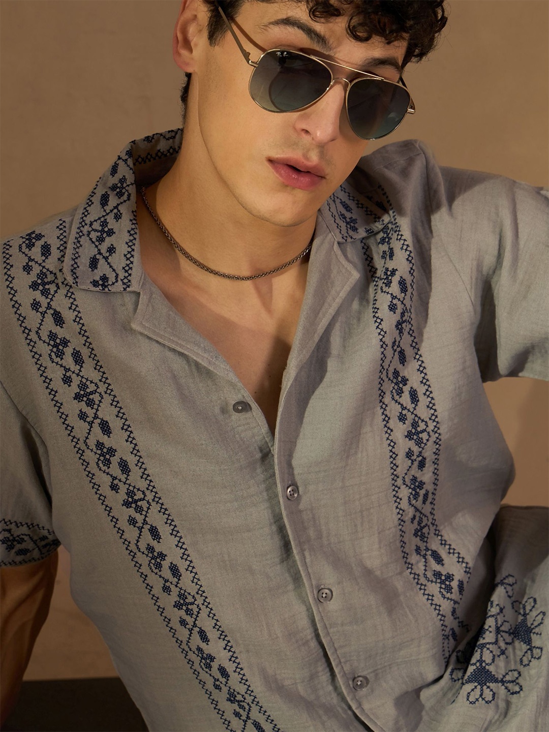 

DENNISON Men Embroidered Oversized Cuban collar Short Slevees Traditional Casual Shirt, Grey