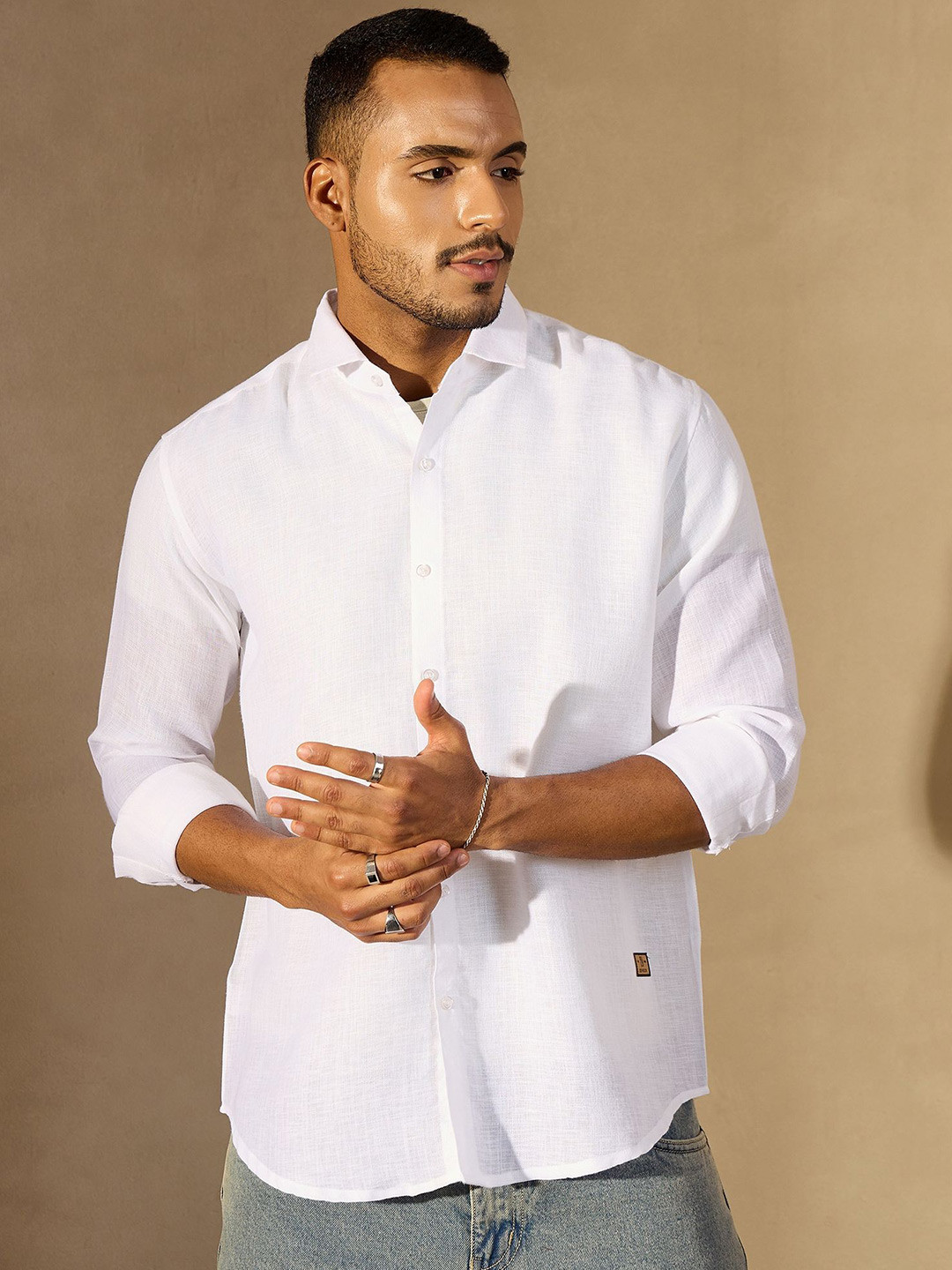 

DENNISON Men Solid Spread Collar Long Slevees Oversized Casual Shirt, White