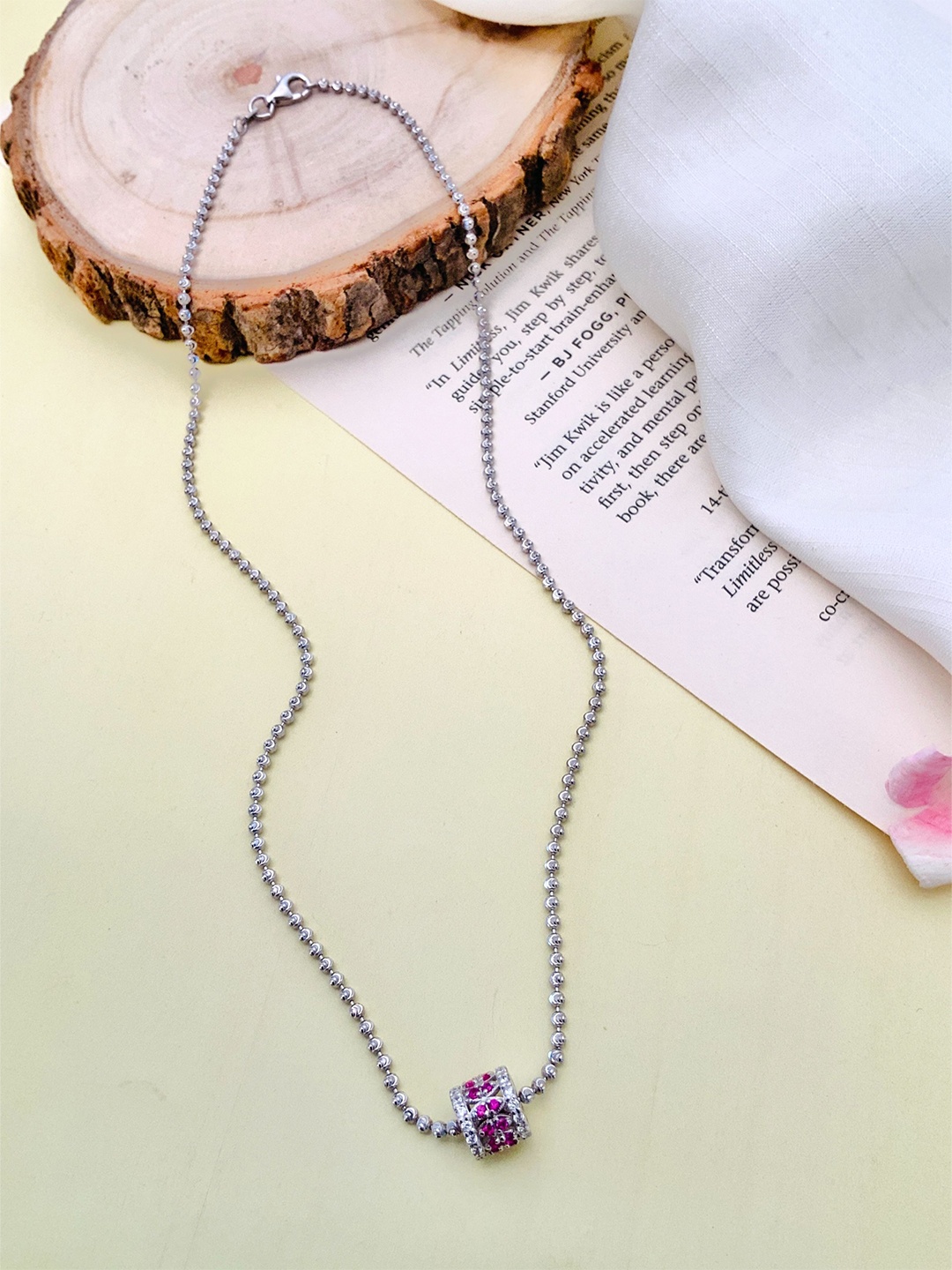 

DURGA INTERNATIONAL 925 Sterling Silver Stone Studded Chain