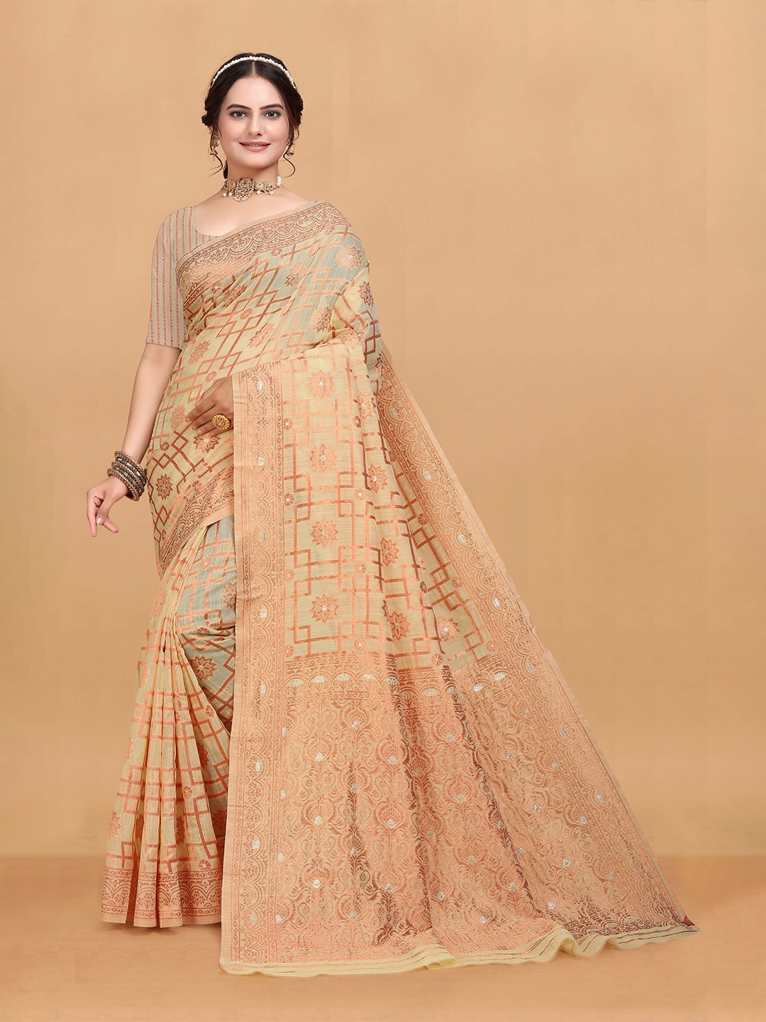 

NENCY FASHION Woven Design Zari Banarasi Saree, Gold