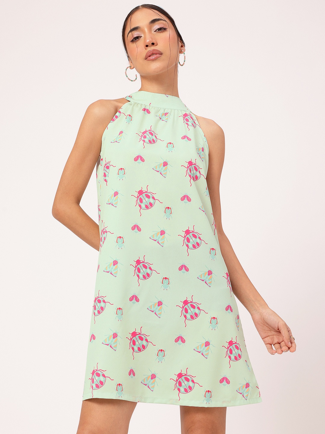 

DressBerry Fabulous-Fly Knotty Halter-Neck Bug Printed Mini Dress, Green