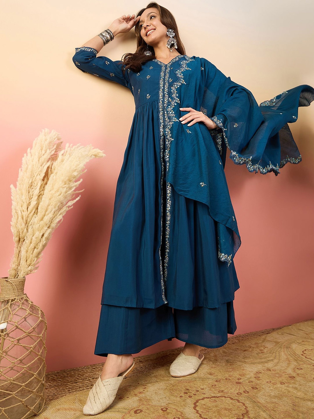 

DIVASTRI Ethnic Motifs Embroidered Anarkali Kura With Palazzos & Dupatta, Blue