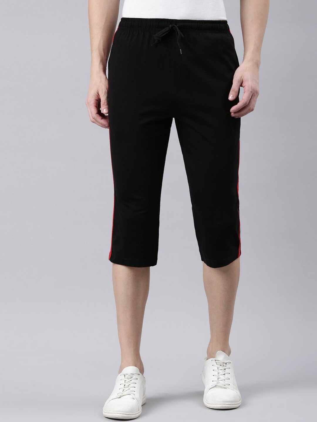 

DIXCY SCOTT Men Mid-Rise Cotton Shorts, Black