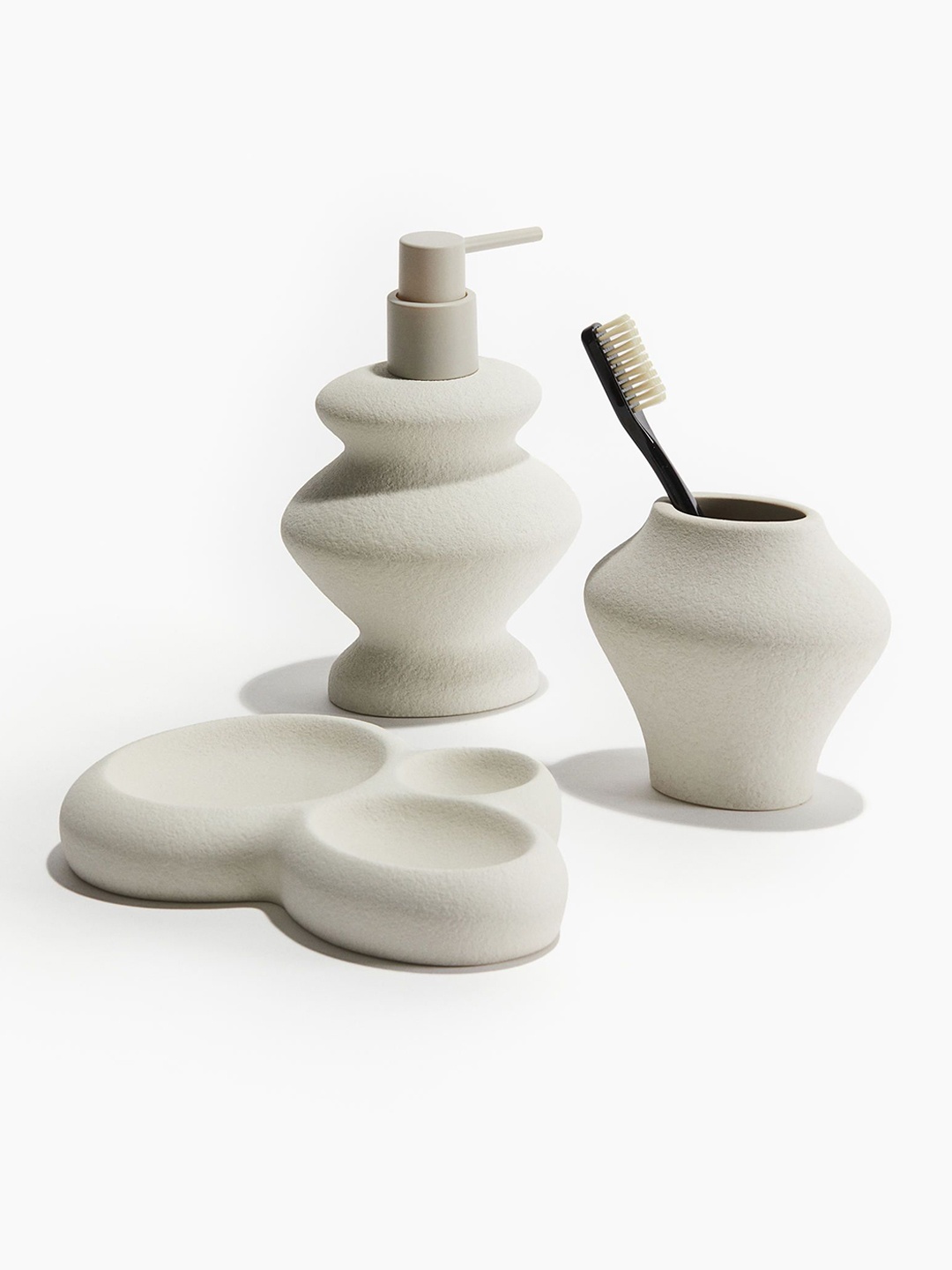 

H&M White Stoneware Toothbrush Mug