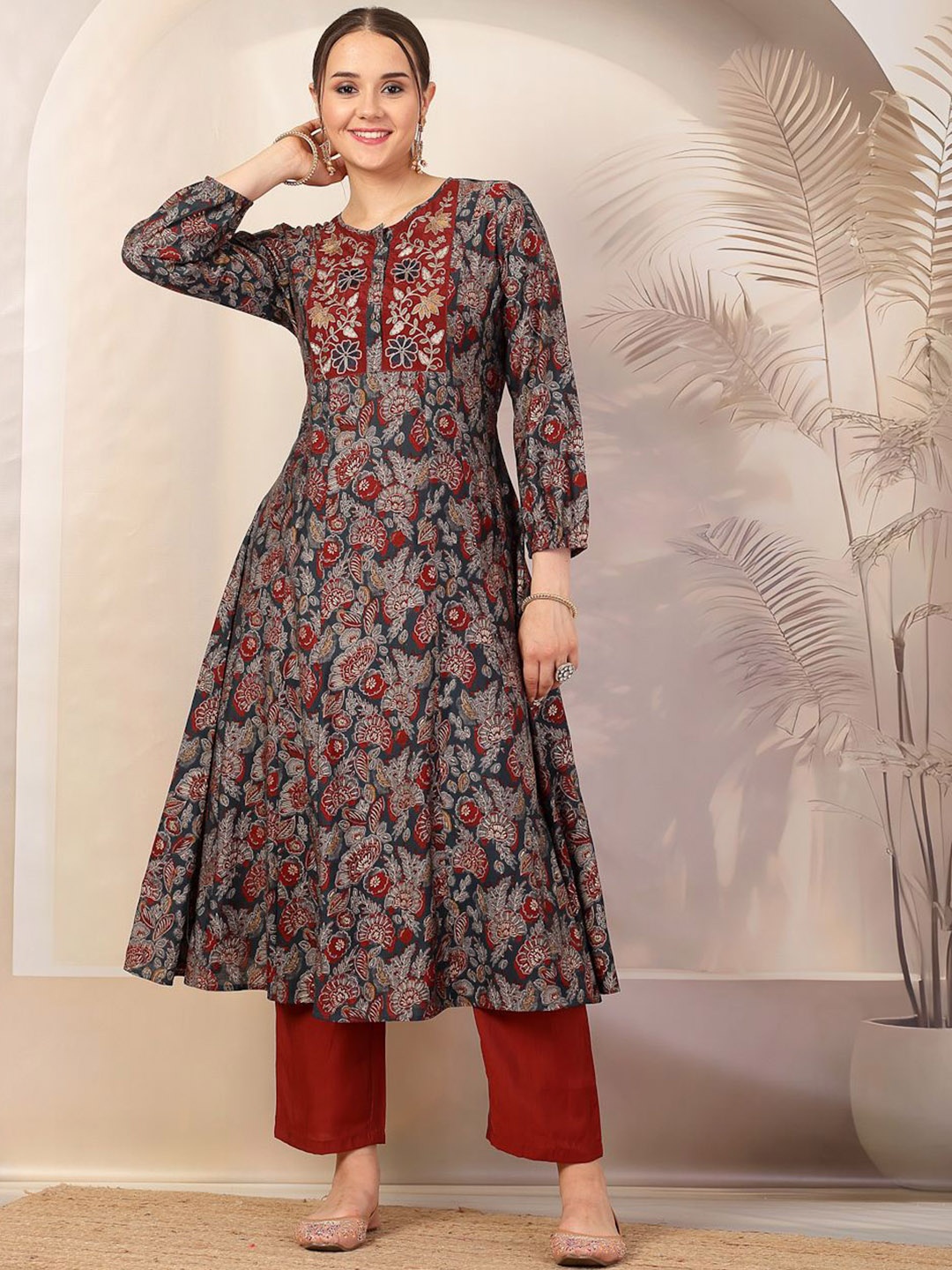 

Nayam By Lakshita Floral Printed Thread Work A-Line Kurta With Trousers, Navy blue