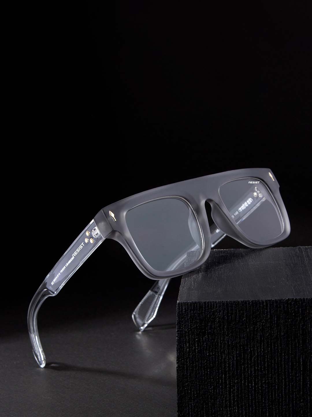 

RESIST EYEWEAR Unisex Full Rim Square Sunglasses, Transparent