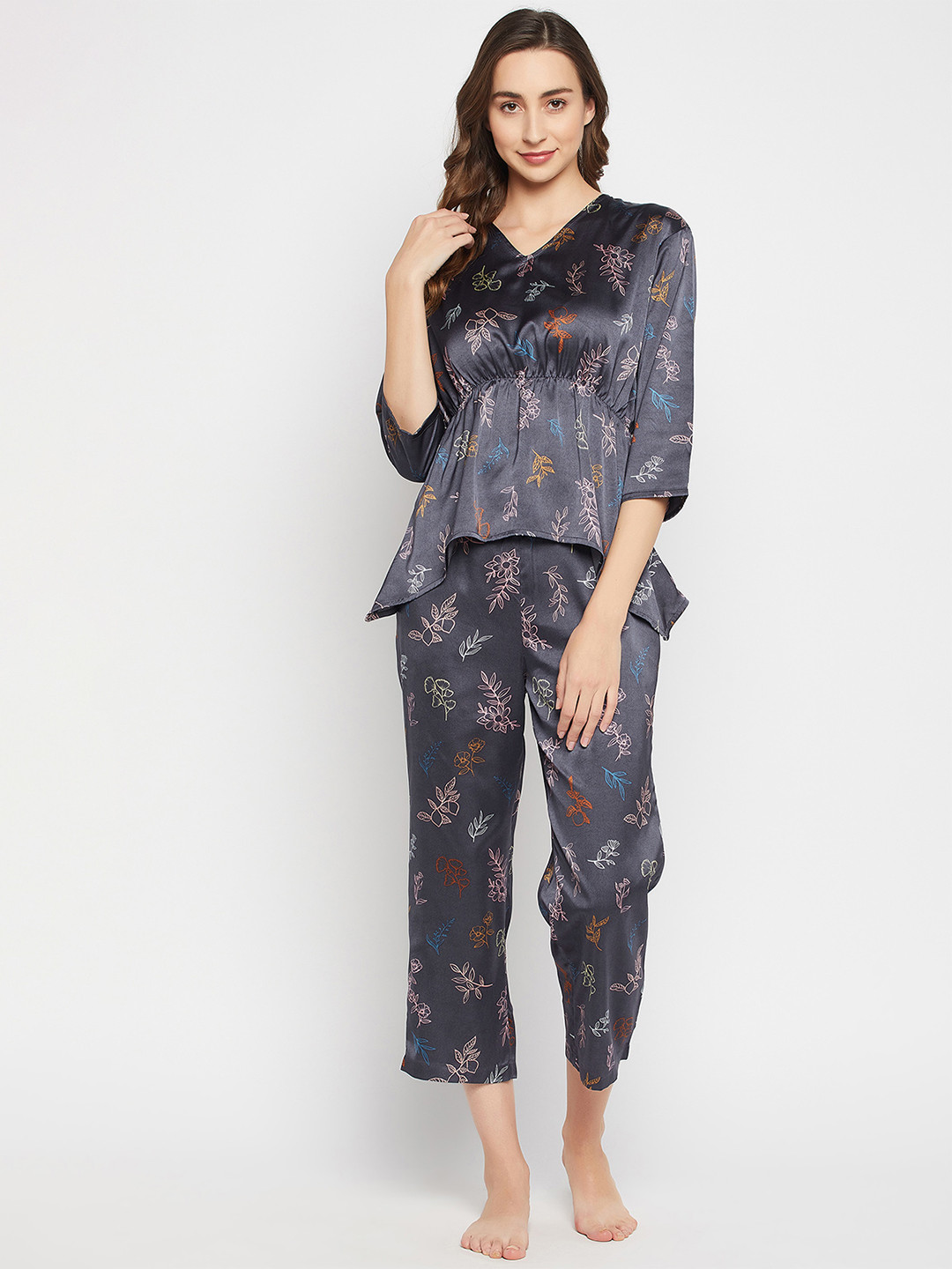 

Clovia Women Printed Night suit, Grey