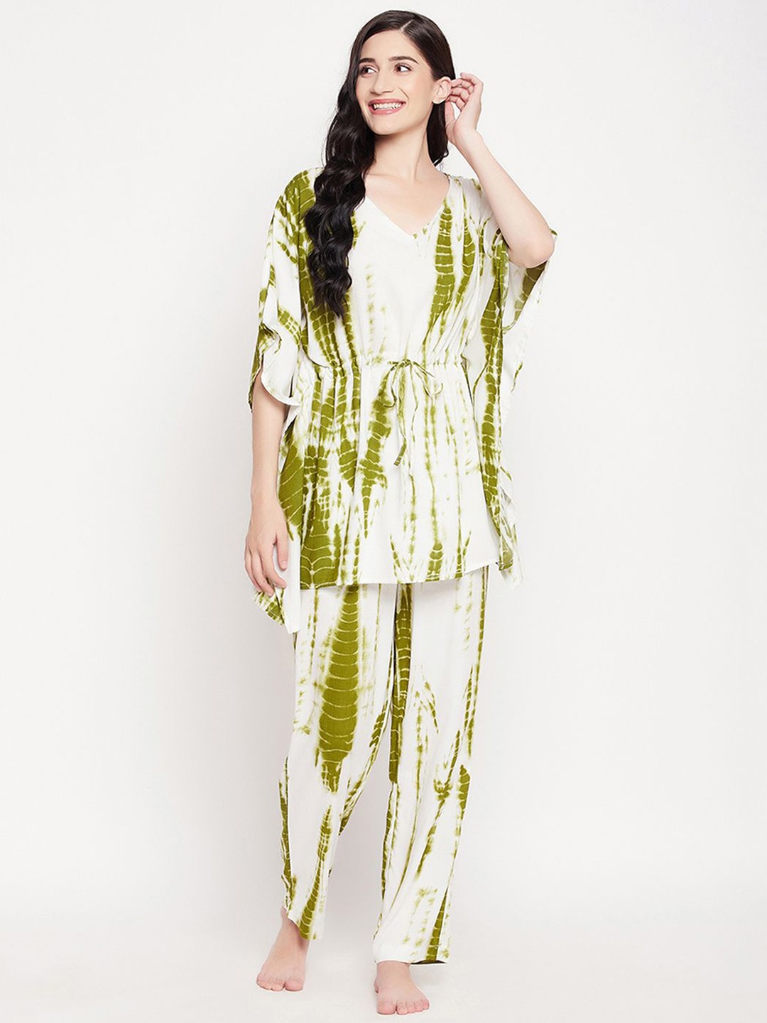 

Clovia Women Rayon Top and Pyjama Set, Green