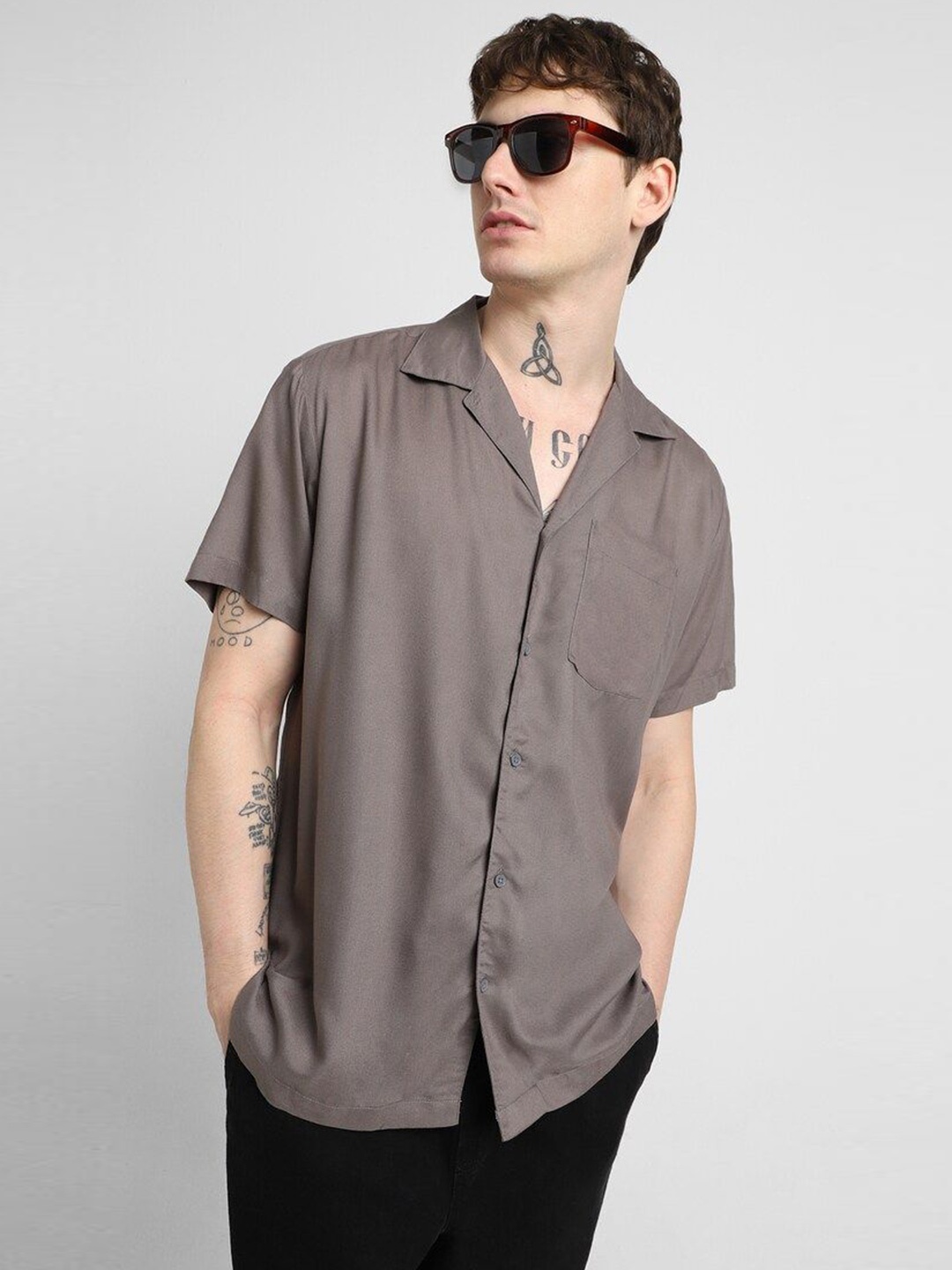 

FOREVER 21 Men Opaque Casual Shirt, Brown