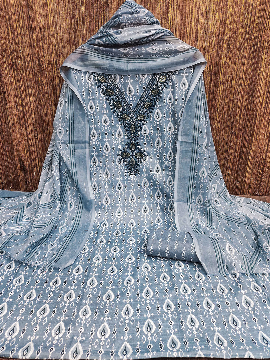 

KALINI Floral Printed Pure Cotton Unstitched Dress Material, Teal