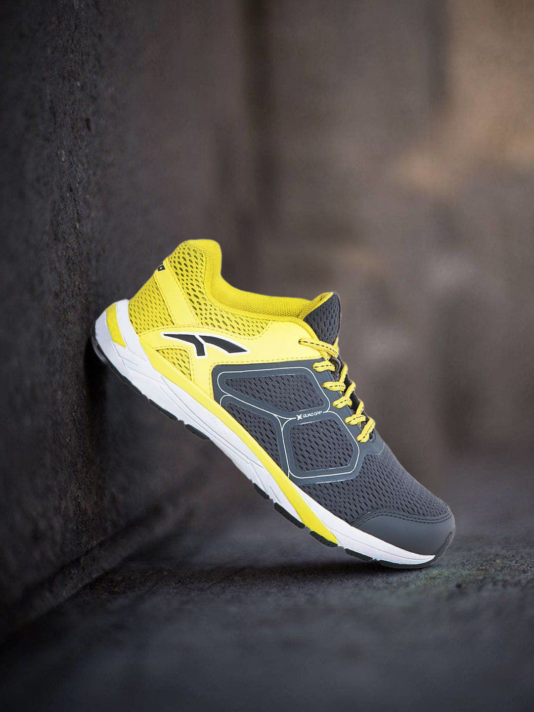 

FURO by Red Chief Men Grey Mesh Mid-Top Running Shoes R1006 DK.GREY/DENDELION