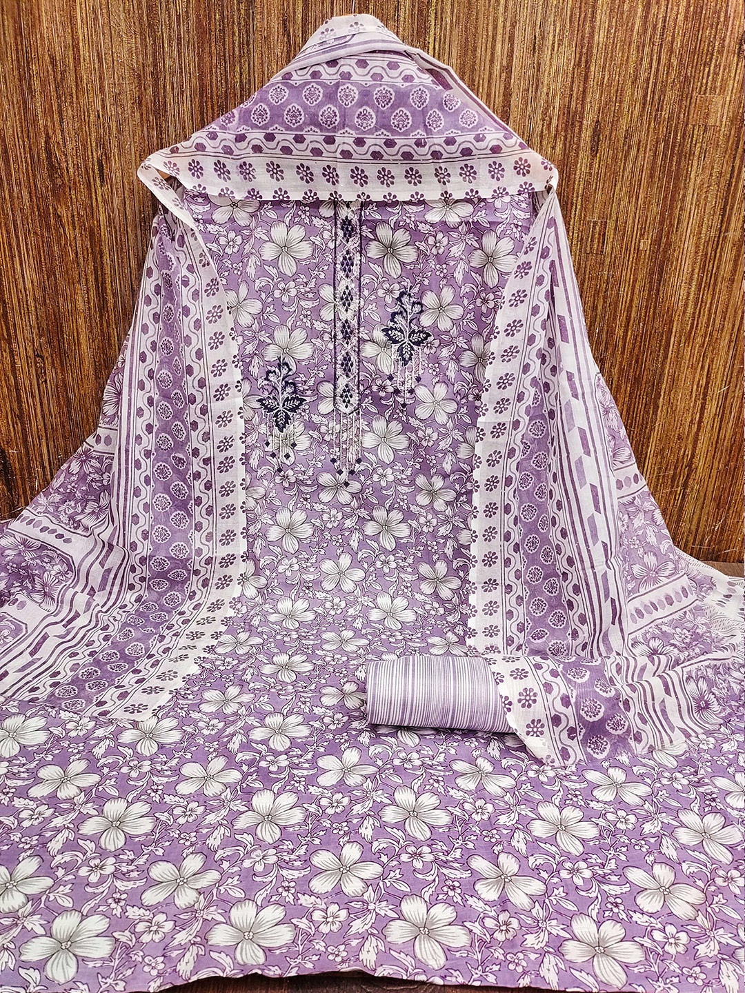 

KALINI Floral Printed Pure Cotton Unstitched Dress Material, Lavender