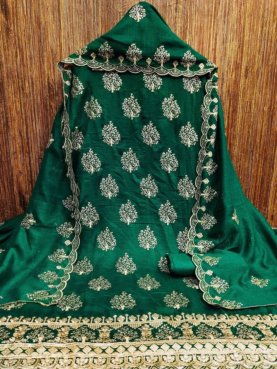 

KALINI Embroidered Unstitched Dress Material, Green