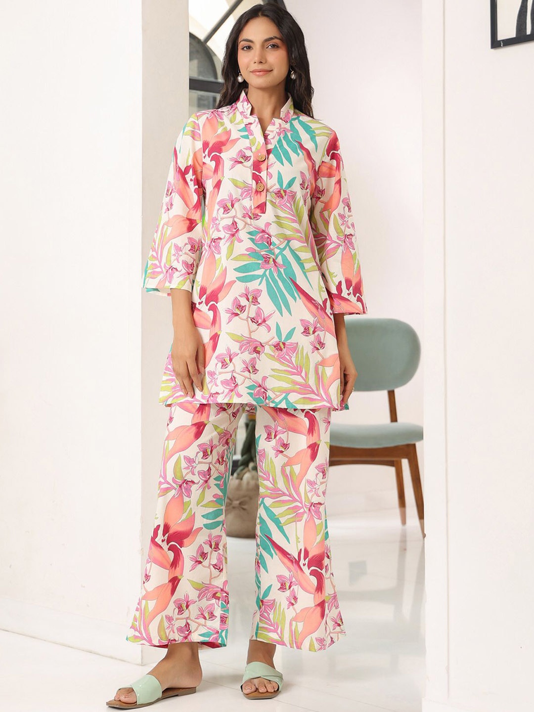 

JISORA Pink Printed Pure Cotton Top With Palazzo Co-Ords