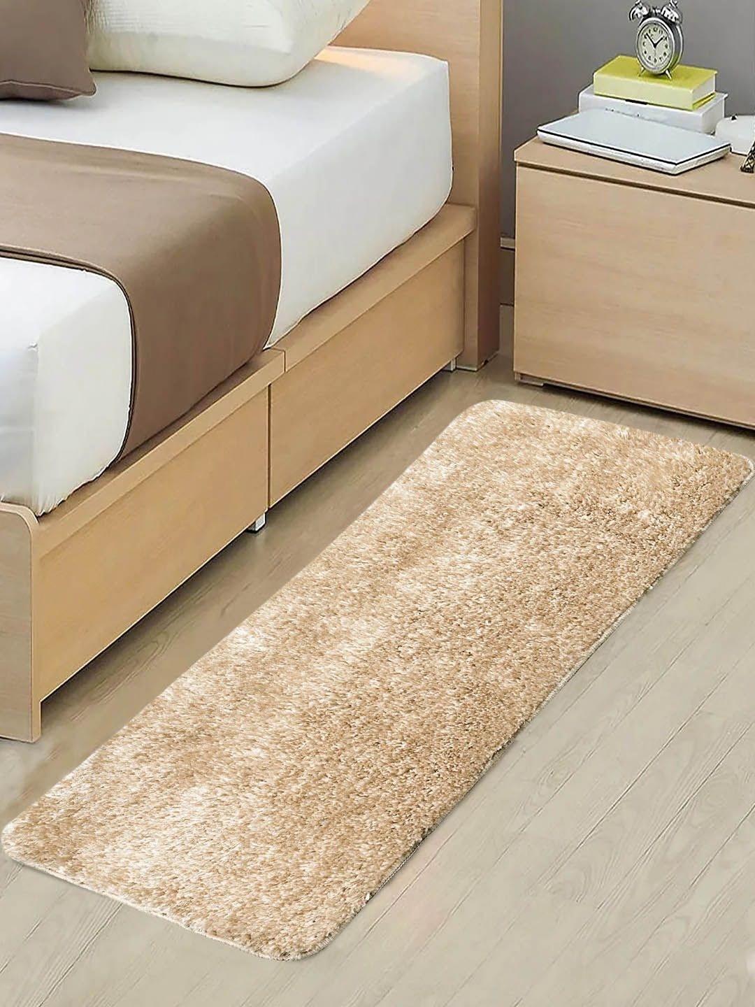 

Saral Home Cream Colored Anti-Slip Pure Cotton Shaggy Floor Runner