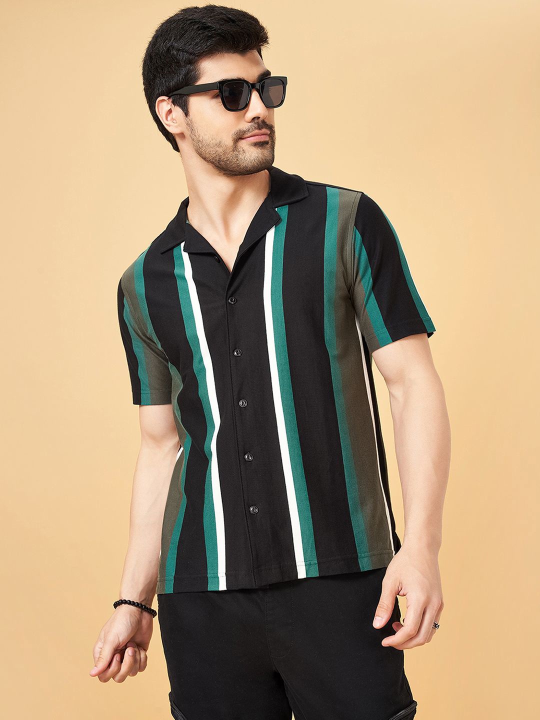 

People Men Striped Slim Fit Cuban Collar Short Slevees Casual Shirt, Green