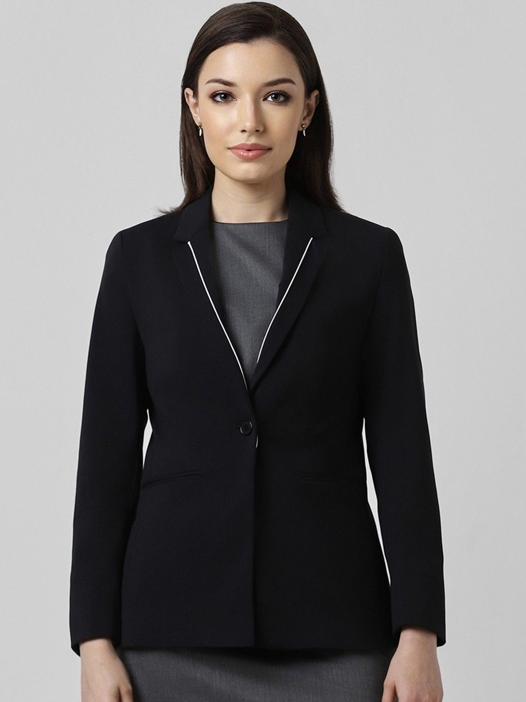 

Shaftesbury London Slim Fit Notched Lapel Collar Single-Breasted Formal Blazers, Black