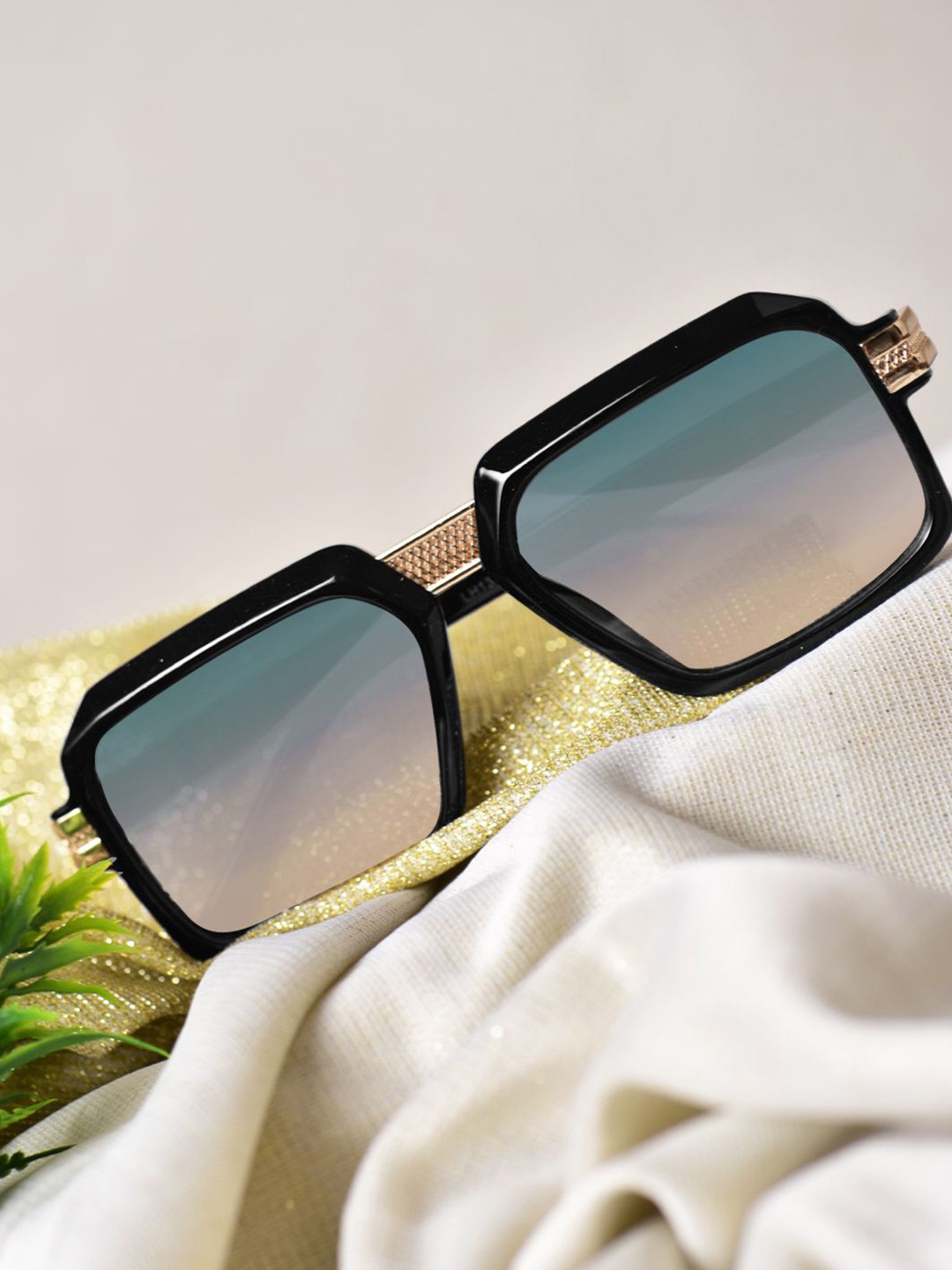 

CELEBRITY SUNGLASSES Unisex Browline Sunglasses with UV Protected Lens, Yellow