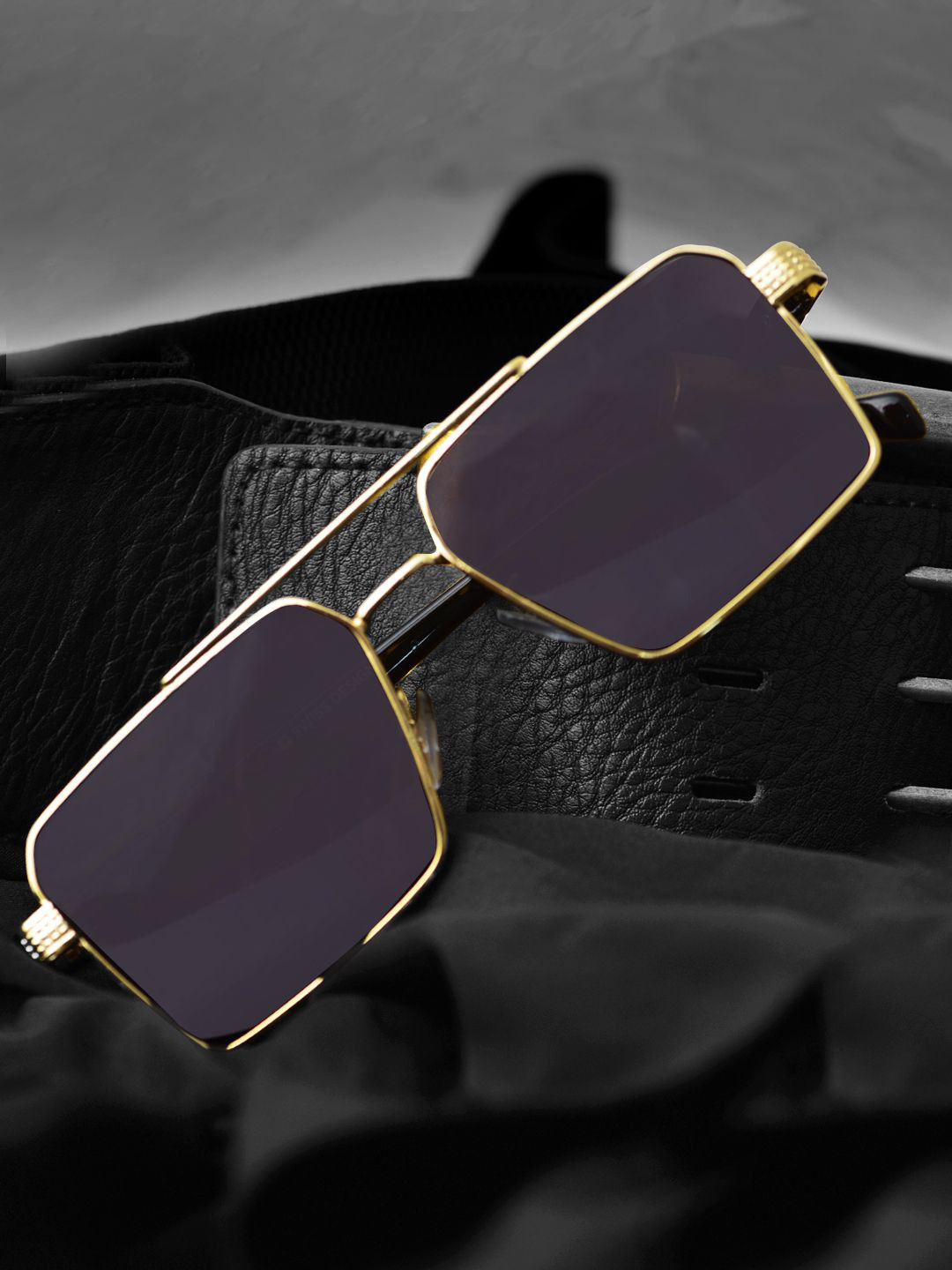 

CELEBRITY SUNGLASSES Unisex Browline Sunglasses with UV Protected Lens, Purple