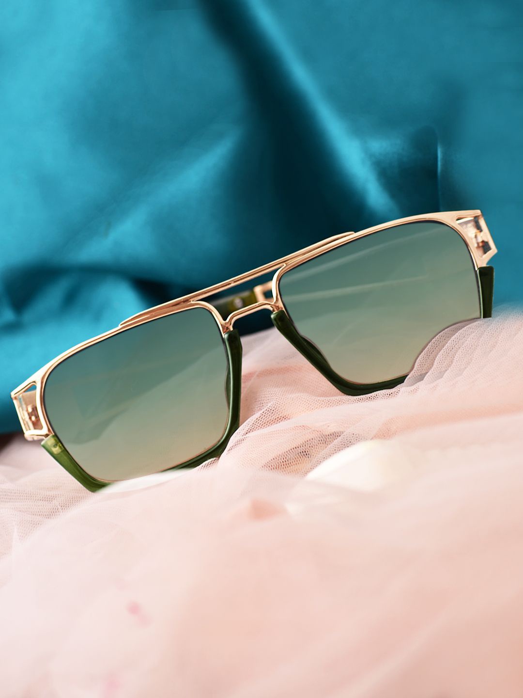 

CELEBRITY SUNGLASSES Unisex Browline Sunglasses with UV Protected Lens, Green