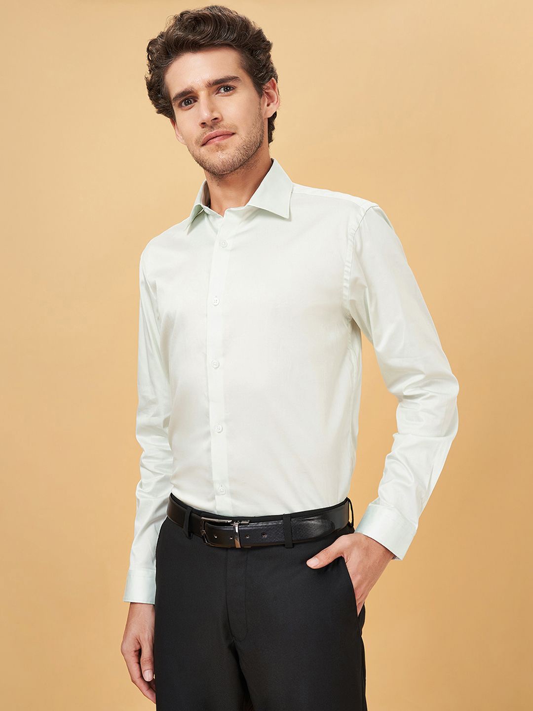 

Peregrine by Pantaloons Men Slim Fit Opaque Formal Shirt, White