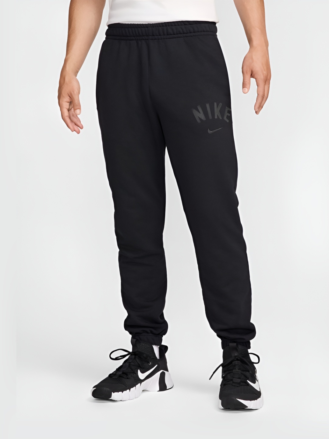 

Nike Swoosh Men's Dri-FIT Fleece Fitness Joggers, Black