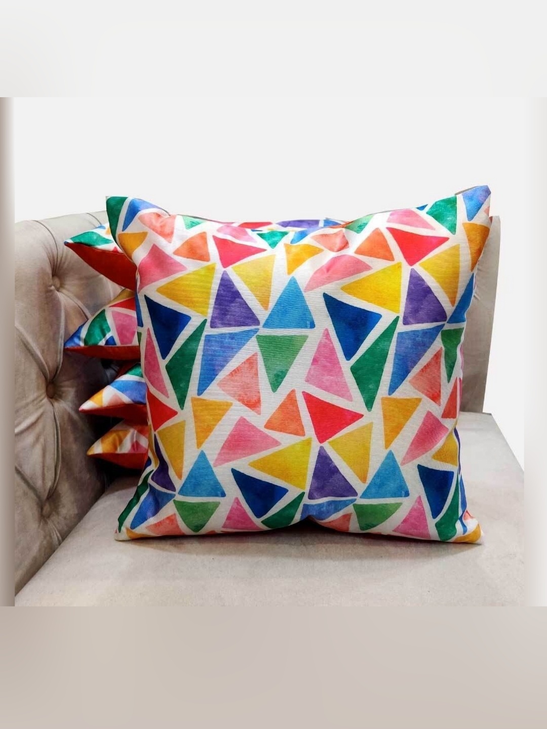 

Good Vibes Off White & Pink 5 Pieces Geometric Square Cushion Covers