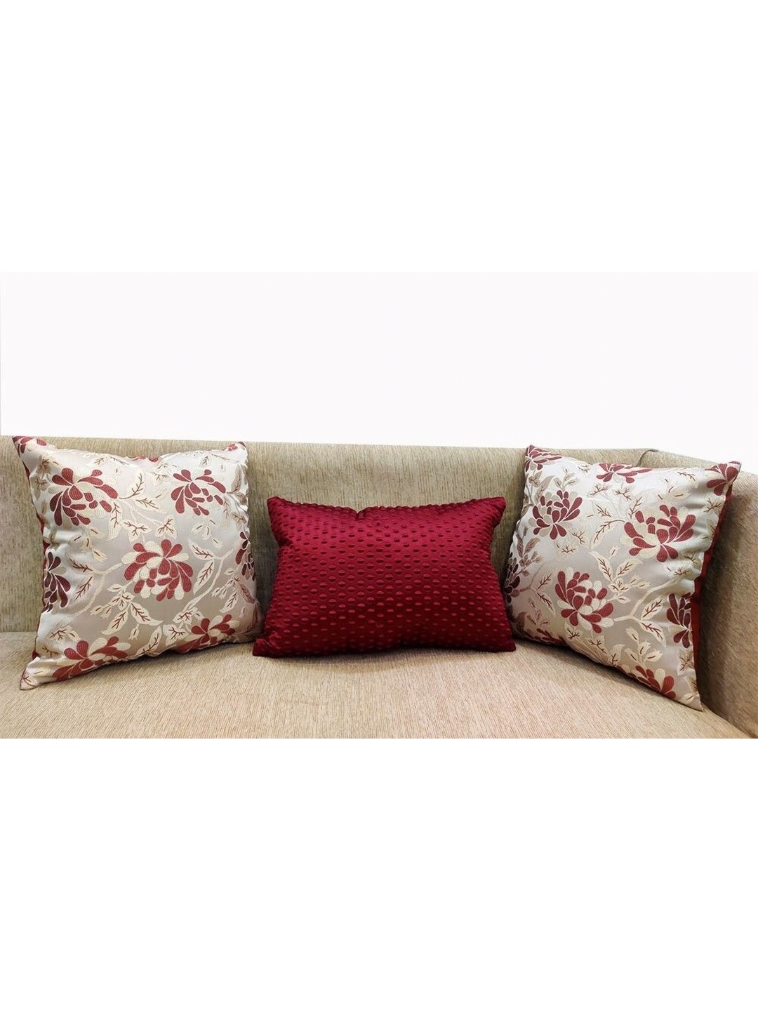 

Good Vibes Maroon & Beige 3 Pieces Square Cushion Covers