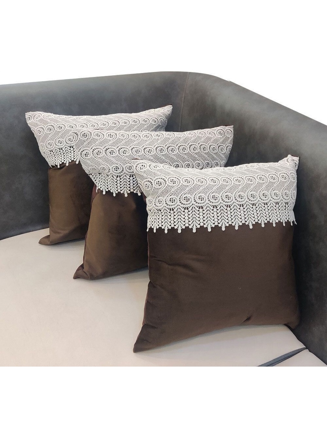 

Good Vibes Brown & White 3 Pieces Velvet Square Cushion Covers