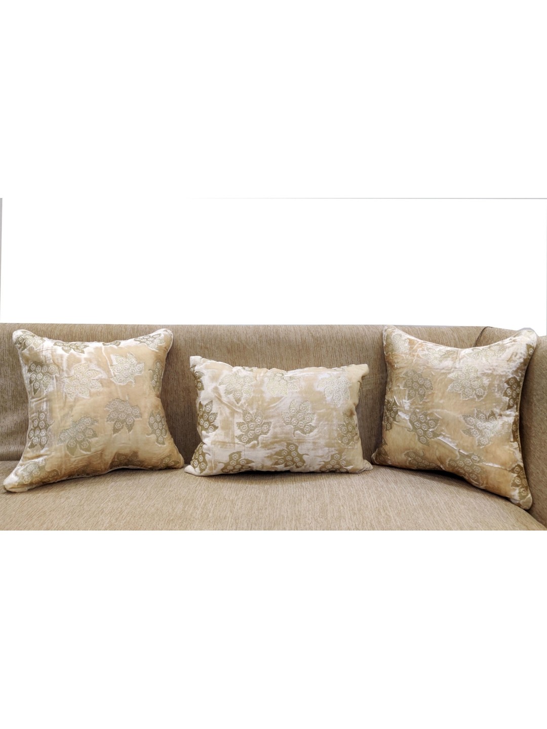 

Good Vibes Cream-Coloured & Gold-Toned Set of 3 Floral Velvet Square Cushion Covers