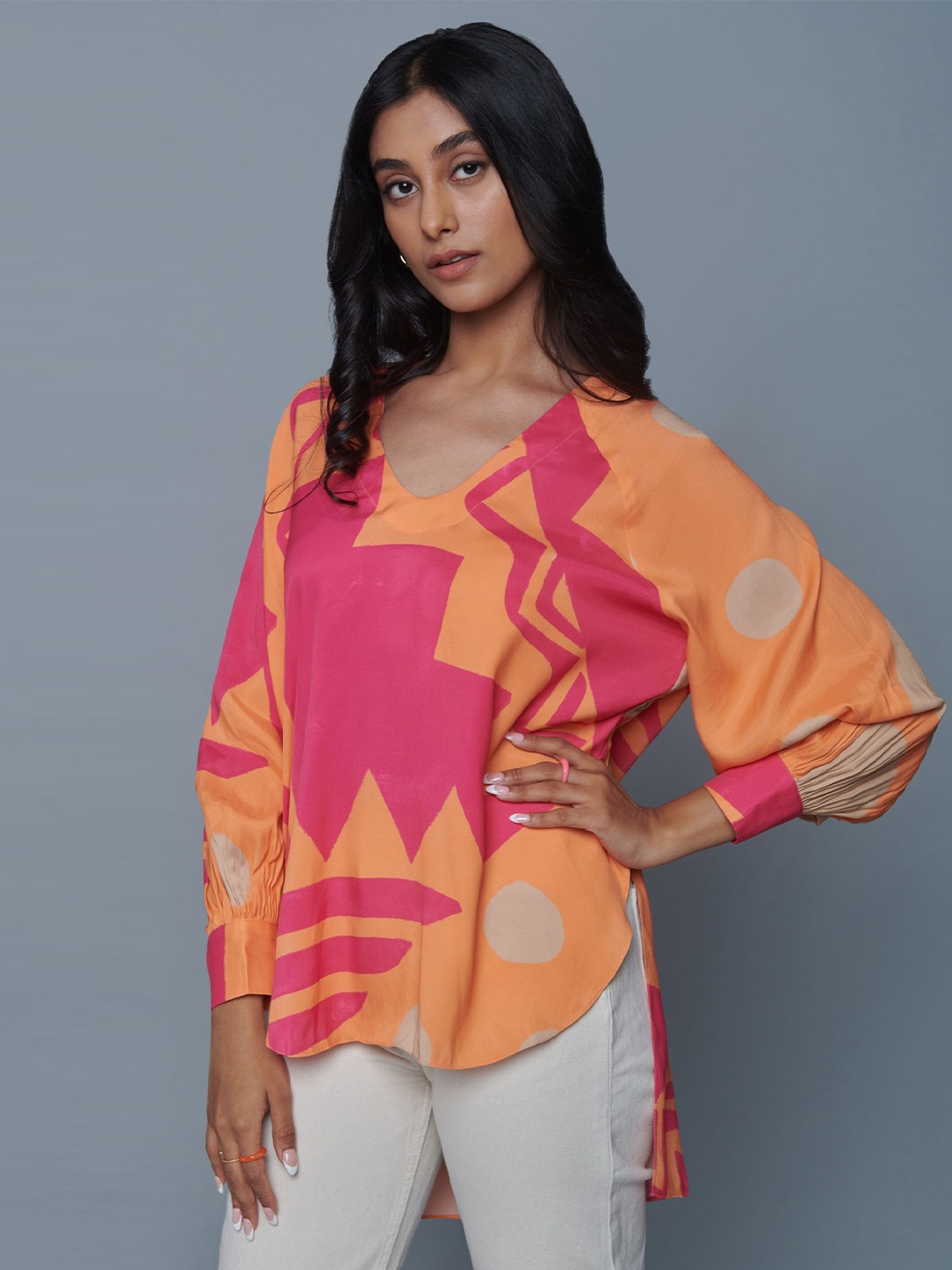 

Vedika M Women Geometric Printed Cuffed Sleeves Top, Orange