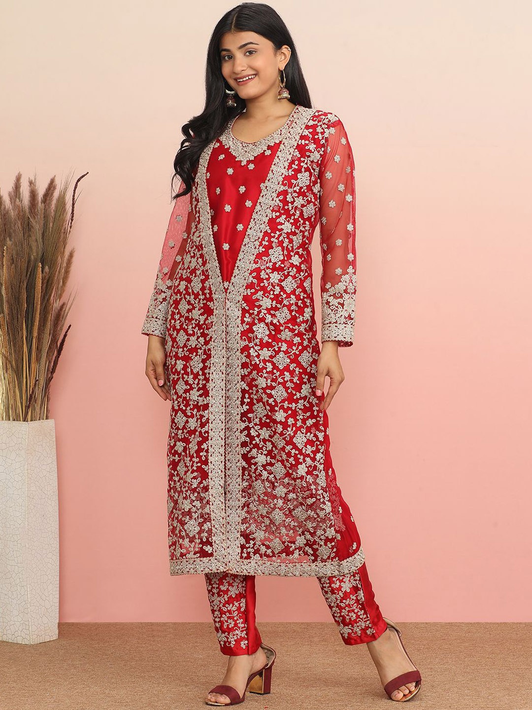 

MAHALASA Embroidered Regular Gotta Patti Kurta with Churidar & Jacket, Red