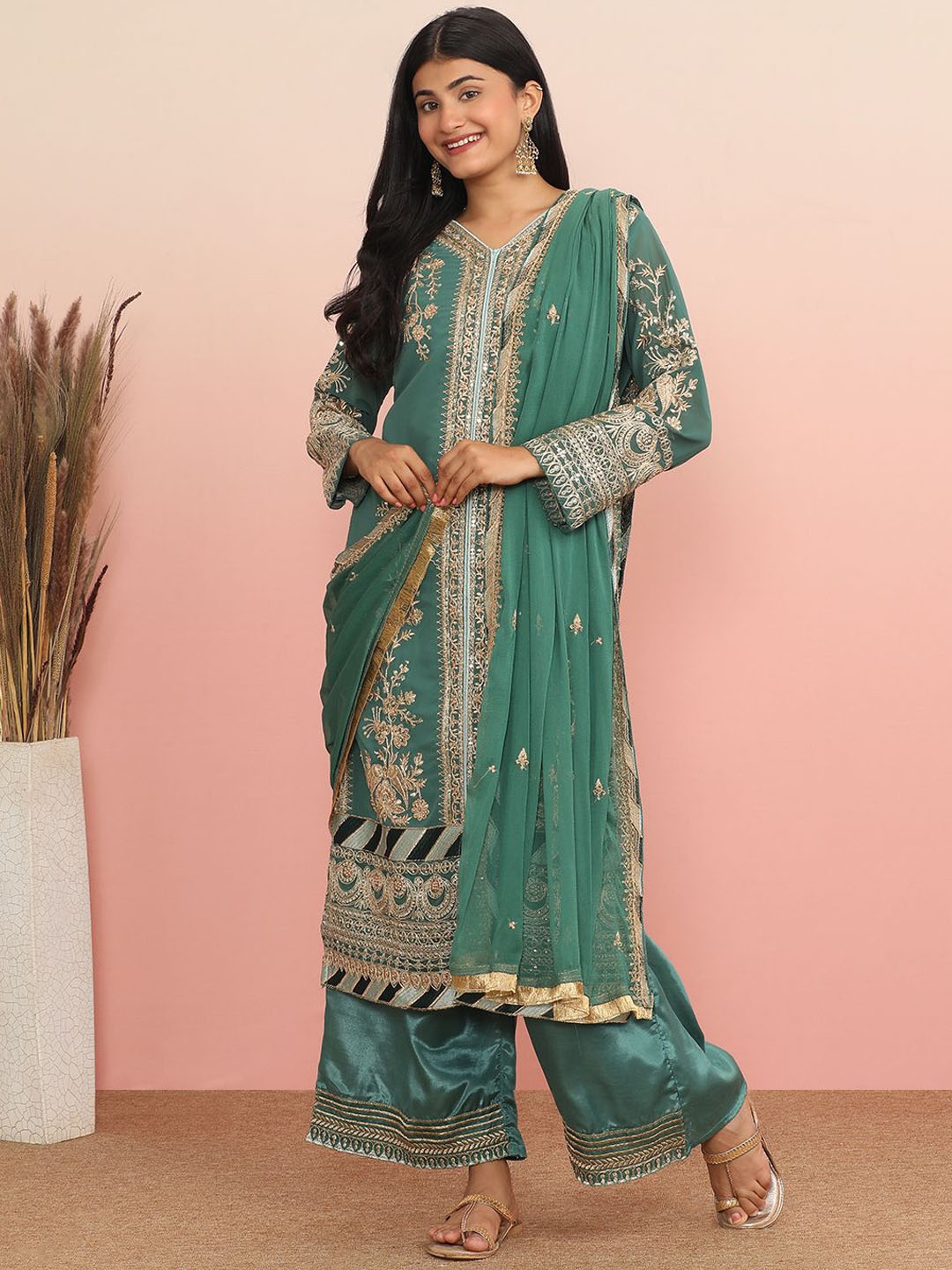 

MAHALASA Floral Embroidered V-Neck Gotta Patti Net Straight Kurta With Palazzos & Dupatta, Green