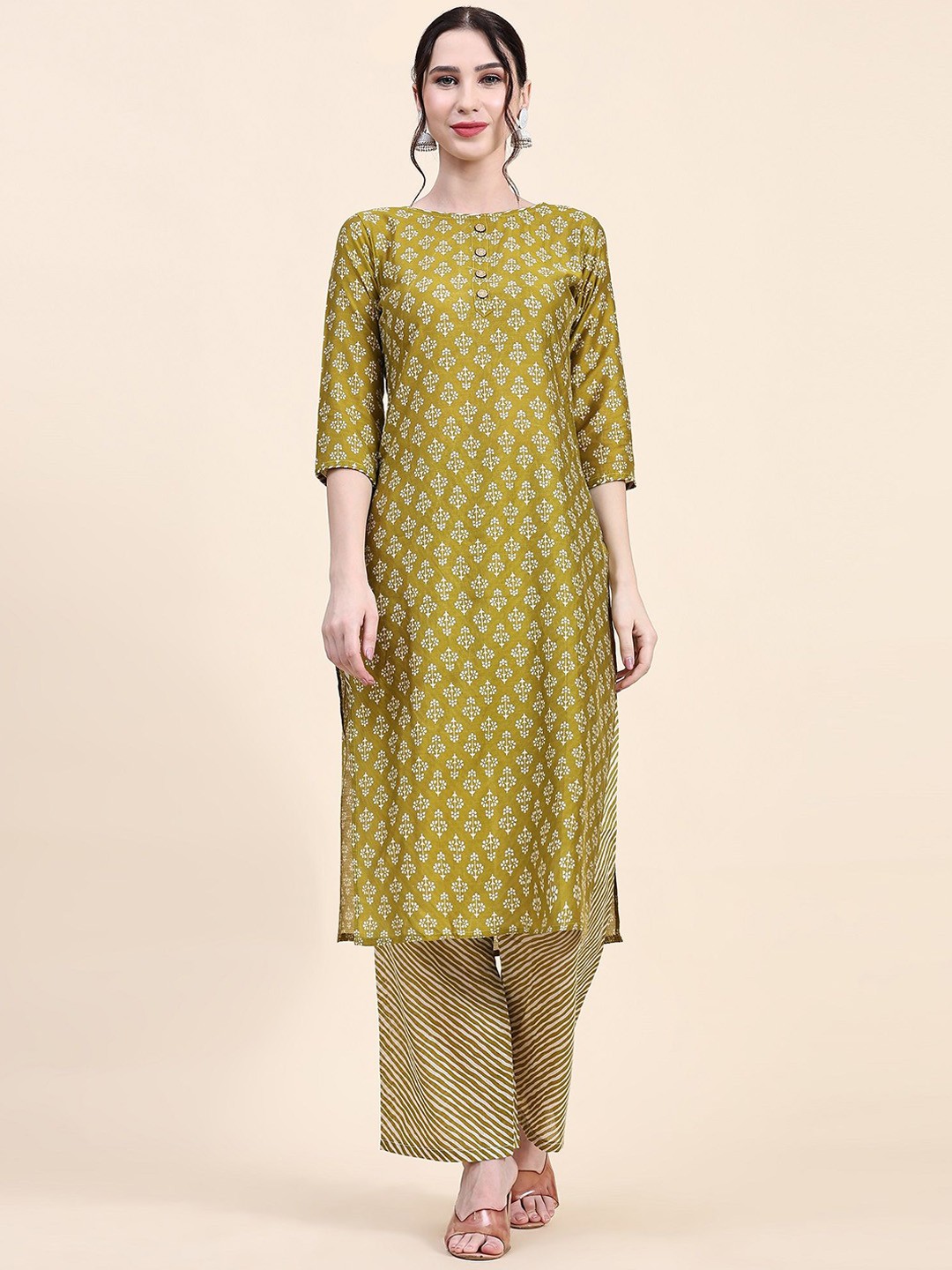 

CANIZZARO Ethnic Motifs Printed Round Neck Regular Straight Kurta With Trousers, Green