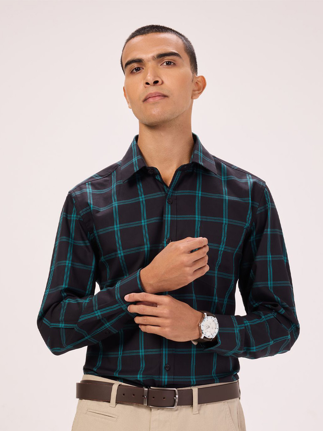 

Bombay High Men Comfort Tartan Checks Opaque Checked Semiformal Shirt, Black