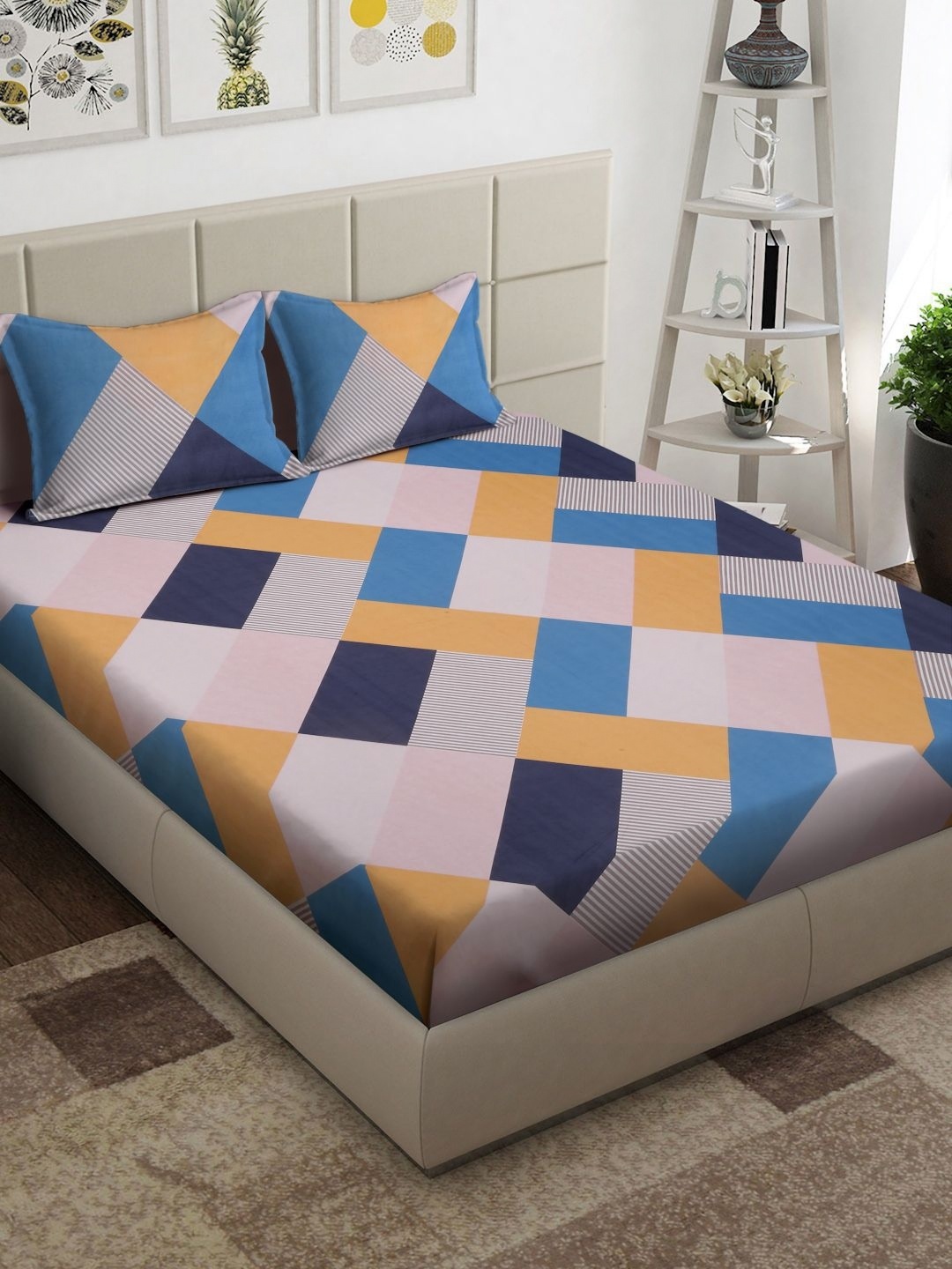 Arrabi Pink & Blue Geometric Printed 300 TC Double King Bedsheet With 2 Pillow Covers