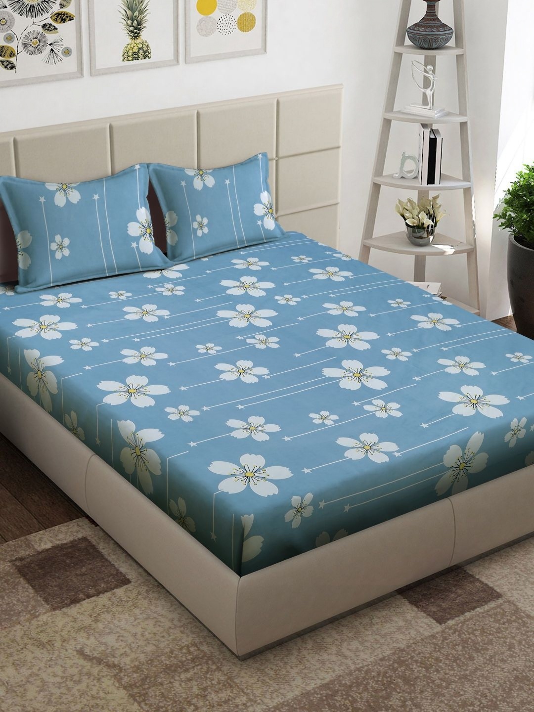 Arrabi Blue & White Floral Printed 300 TC King Bedsheet With 2 Pillow Covers