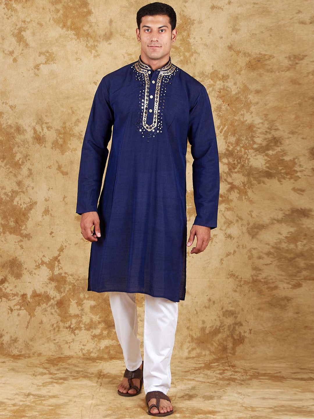 

BLUESAANCHI Floral Embroidered Mirror Work Mandarin Collar Straight Kurta With Trousers, Blue