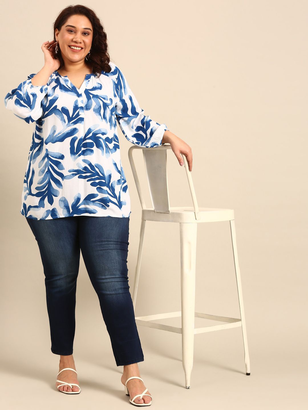 

The Pink Moon Abstract Printed Plus Size Longline Top, White