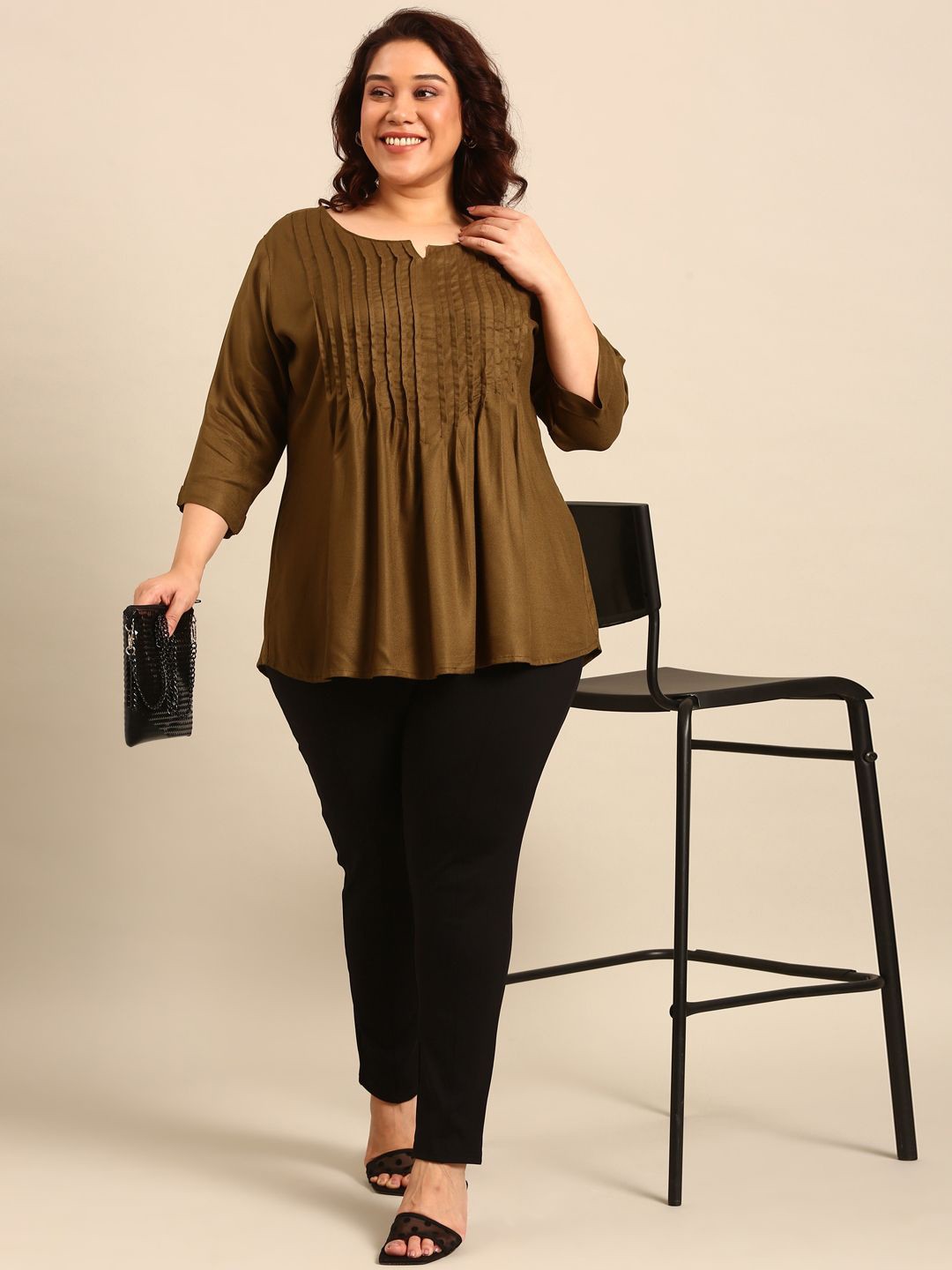 

The Pink Moon Solid Pleated Plus Size A-Line Longline Top, Olive