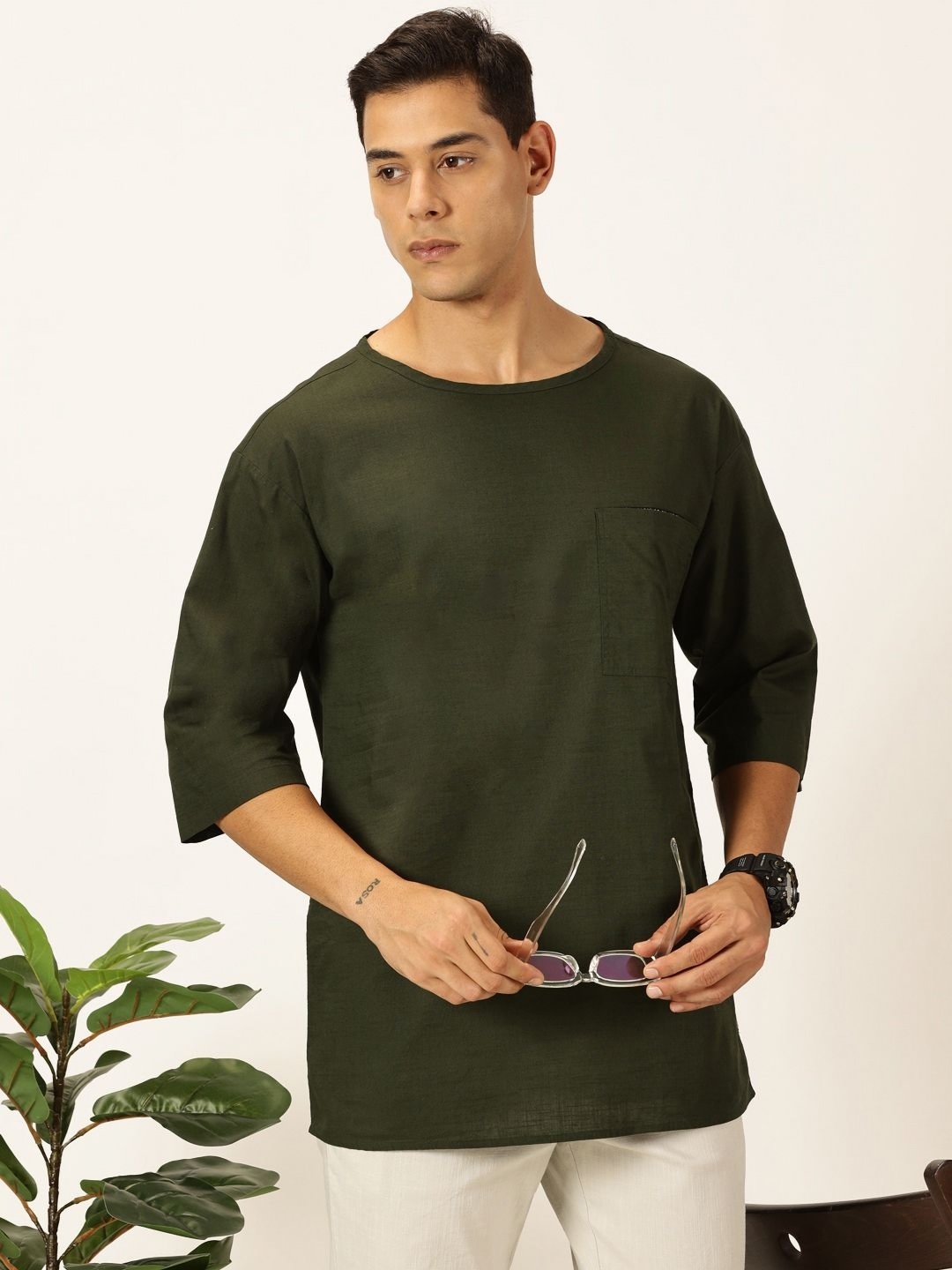 

Thomas Scott Men Solid Pure Cotton Boxy T-shirt, Olive
